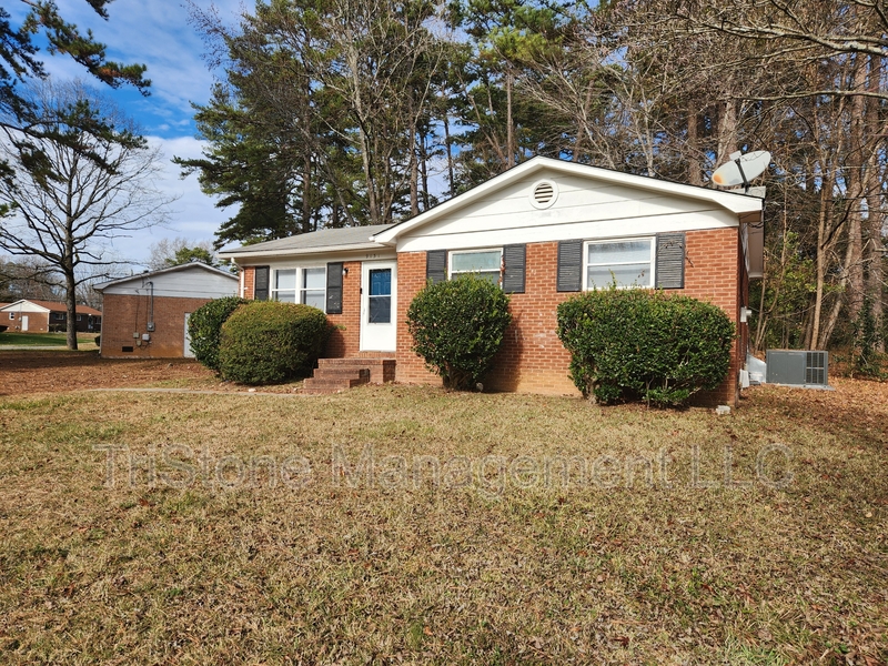 Charlotte House: 9131 Feldbank Drive