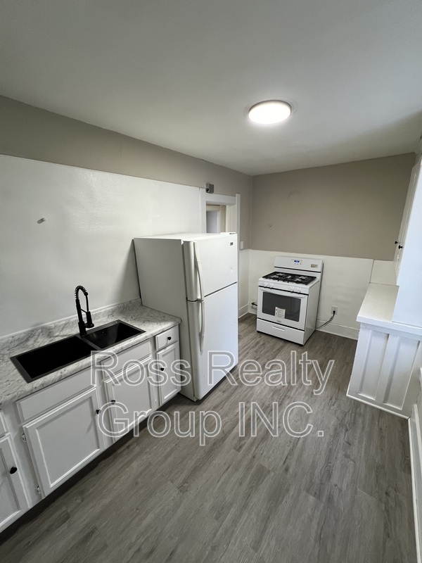 Toledo Condo: 812 Euclid Ave