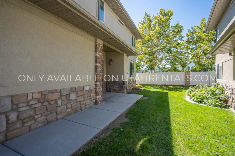 Riverton House: 12824 S Timber Run Dr