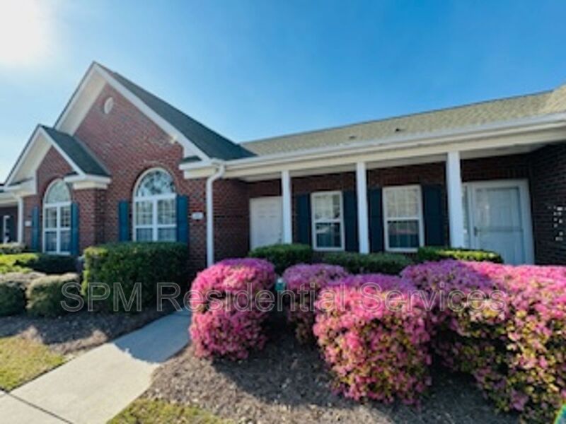 Wilmington Townhome: 1692 Honeybee Ln