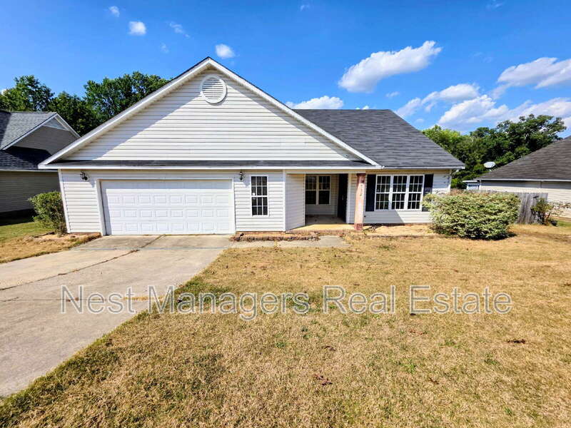 Fayetteville House: 7732 Redwood Avenue