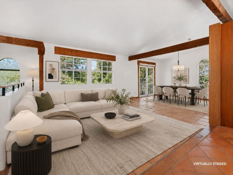 Healdsburg House: 930 Valley View Drive