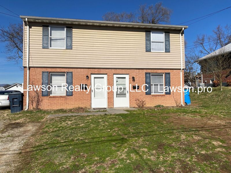 Request a Viewing for 166 Laconia Ave., NE Tenant Turner