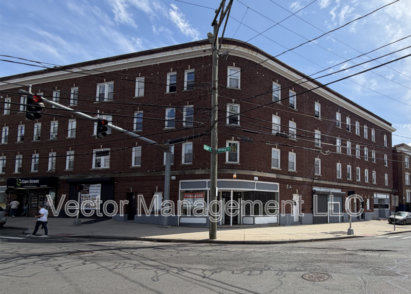 New Britain Condo: 57 Whiting Street