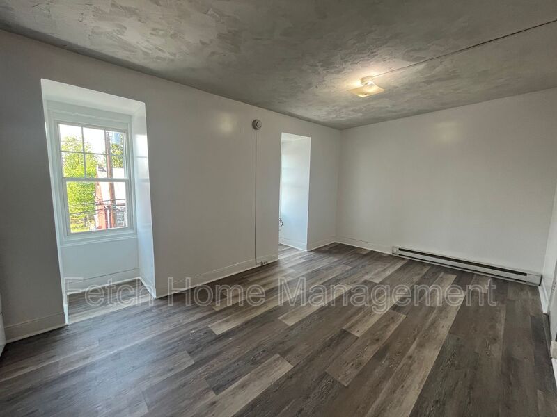 Lancaster House: 641 South Queen Street