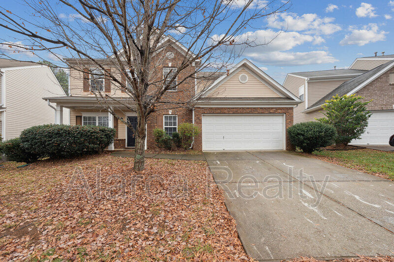 Charlotte House: 6516 Hermsley Rd