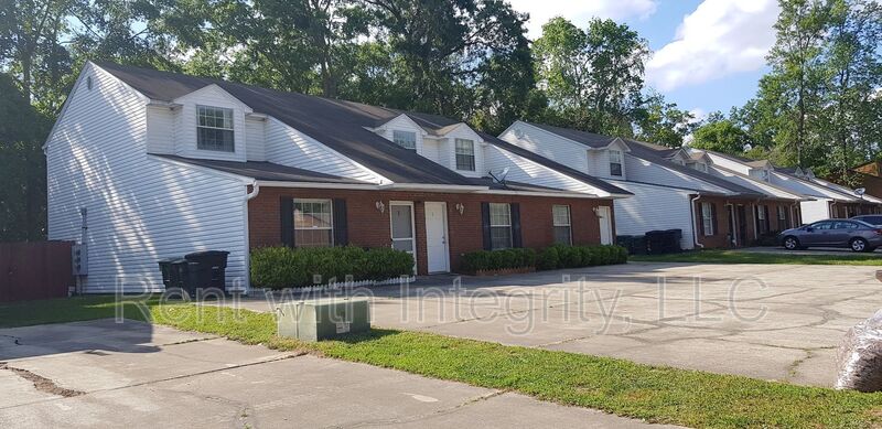 Tallahassee Condo: 1350 Castelnau Ct.