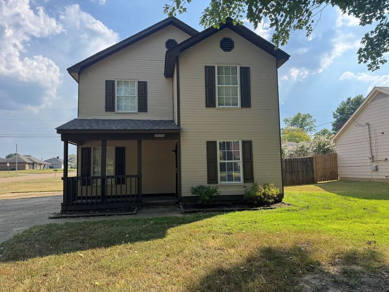 Olive Branch House: 10101 Stephenson Ln