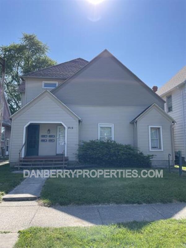 Findlay Condo: 915 North Main Street - B