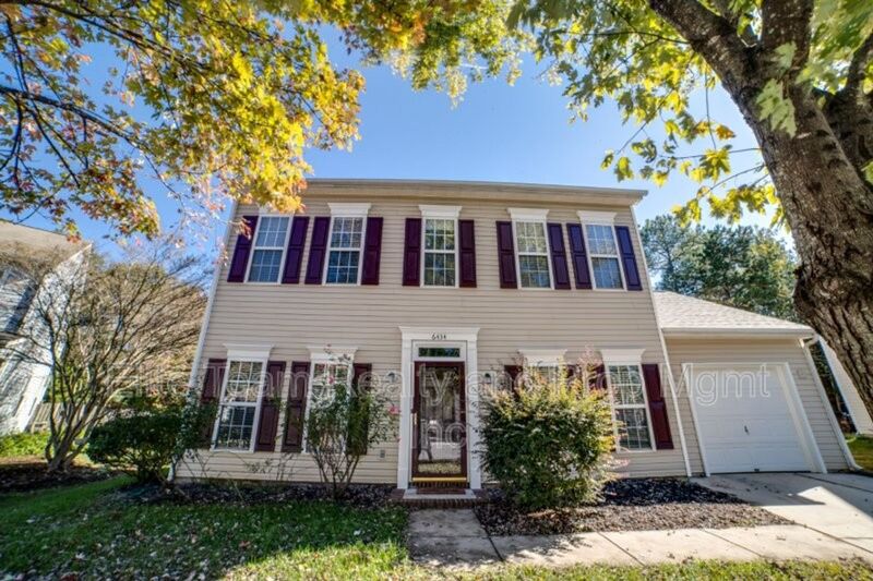 Charlotte House: 6434 Gatesville Ln