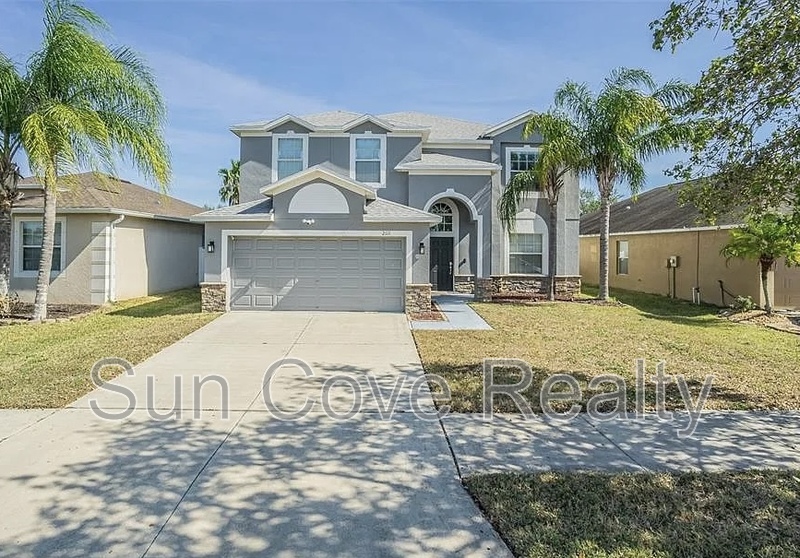 Ruskin House: 2111 Roanoke Springs Dr