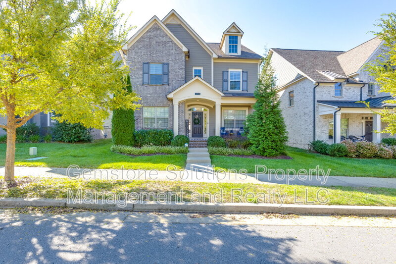 Franklin House: 1050 Nolencrest Way