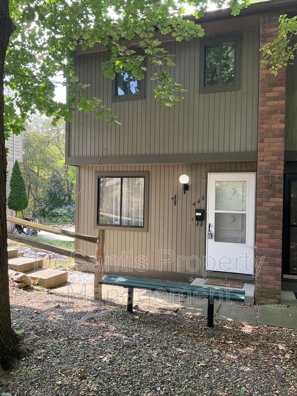 Canonsburg House: 446 Crosby Drive