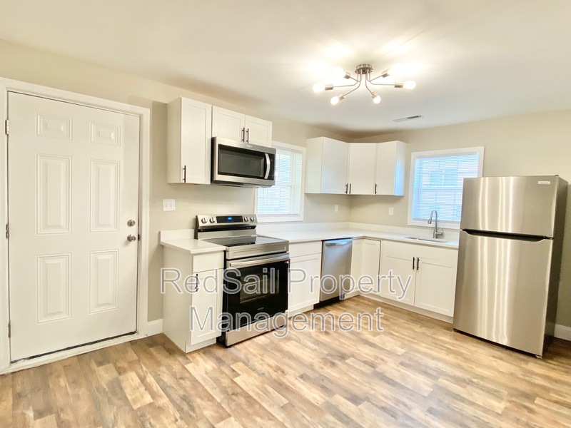 Newport News House: 1010 36th St
