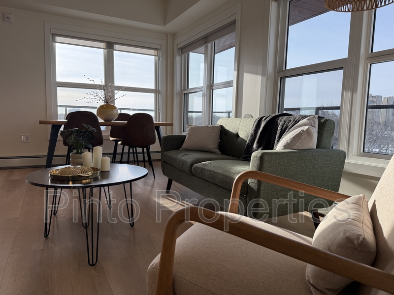 Edmonton House: 8615 108 Street Northwest