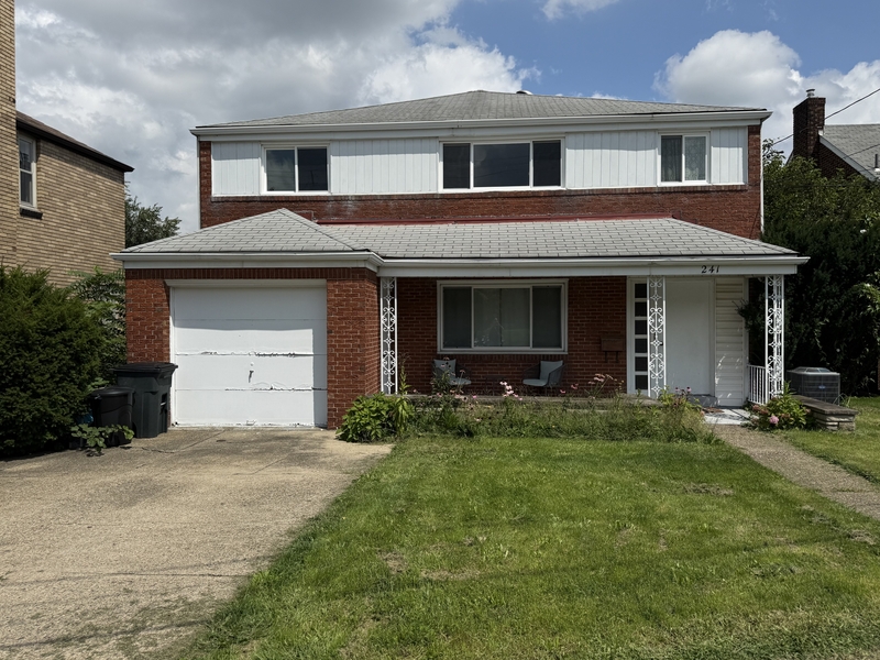 Pittsburgh House: 241 Bauman Avenue - 2