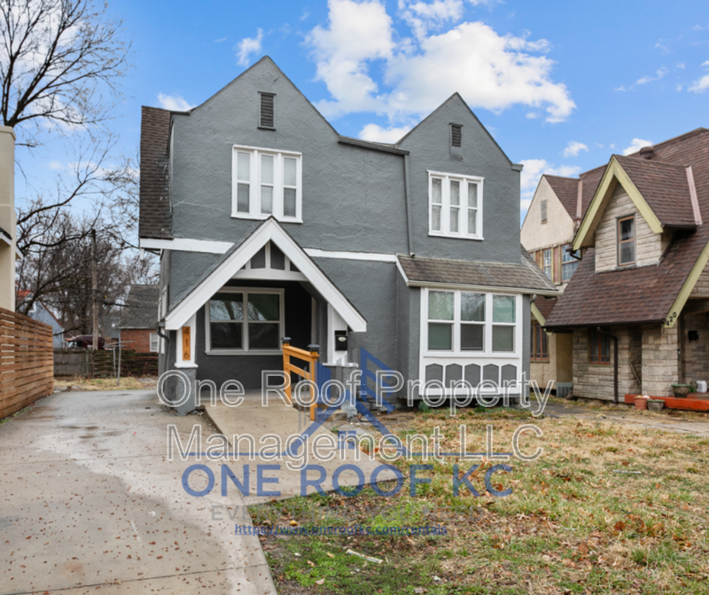 Kansas City House: 416 N. Elmwood Ave
