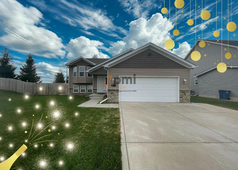 Crown Point House: 10880 Mississippi Street