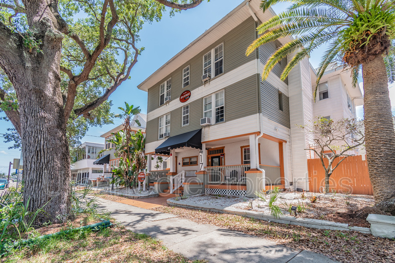 St. Petersburg Condo: 417 4th St N