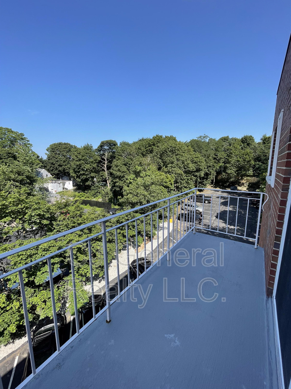 Weymouth House: 106 Broad Street