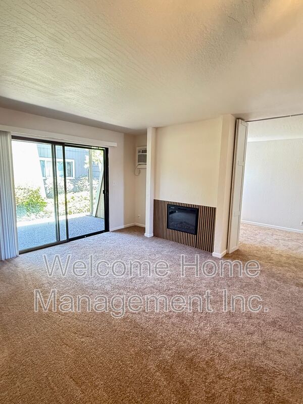 Walnut Creek House: 1571 Alvarado Ave