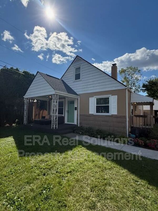 Columbus House: 1953 Ardenrun Way