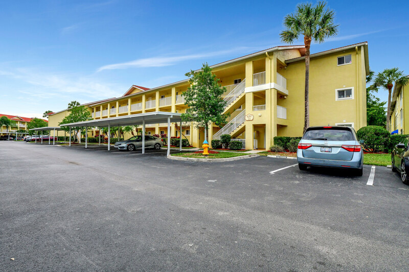 Naples Condo: 8297 Key Royal Lane