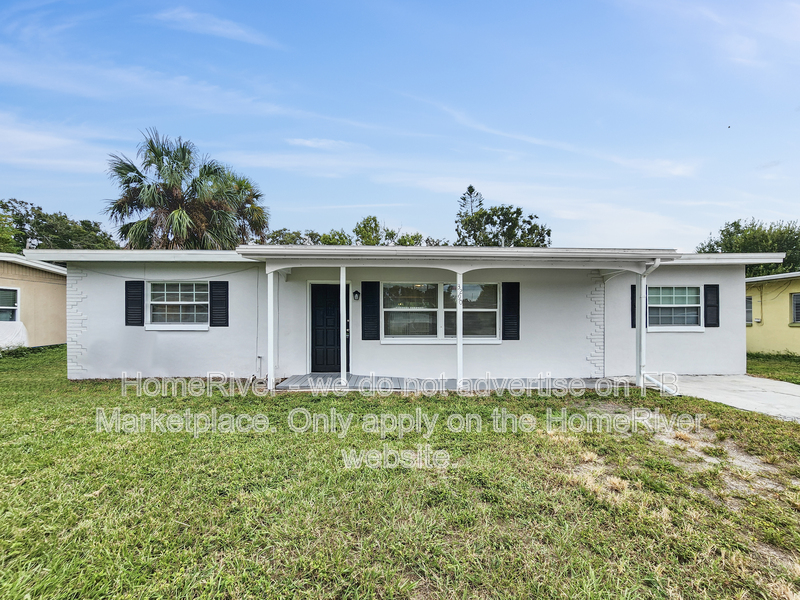 Largo House: 3290 Hillsdale Ave