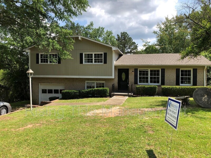 Center Point House: 1605 5th Pl NW