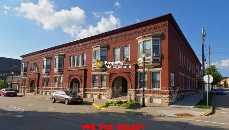 Oshkosh Condo: 140 High Ave