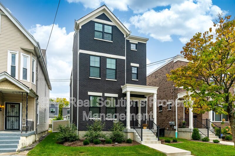 Cincinnati House: 1619 Fairfax Ave.