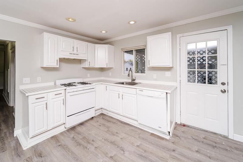 Troy House: 20 Vandenburgh Avenue