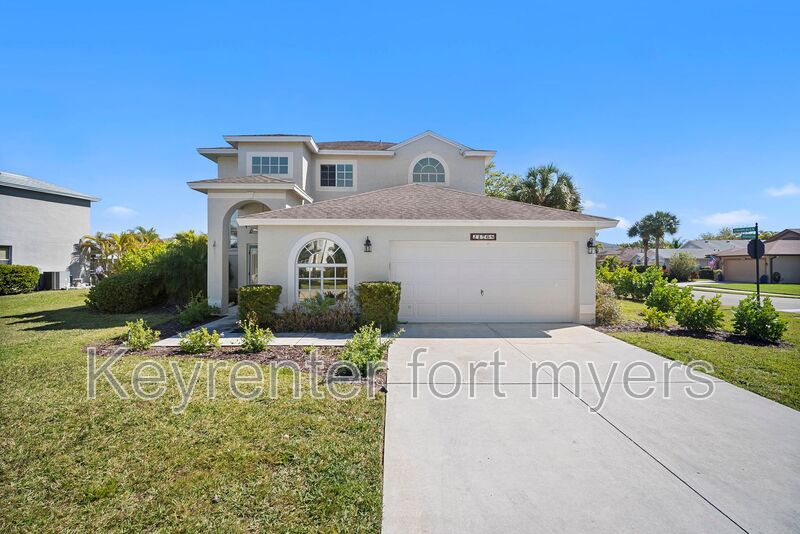 Estero House: 21768 Brixham Run Loop