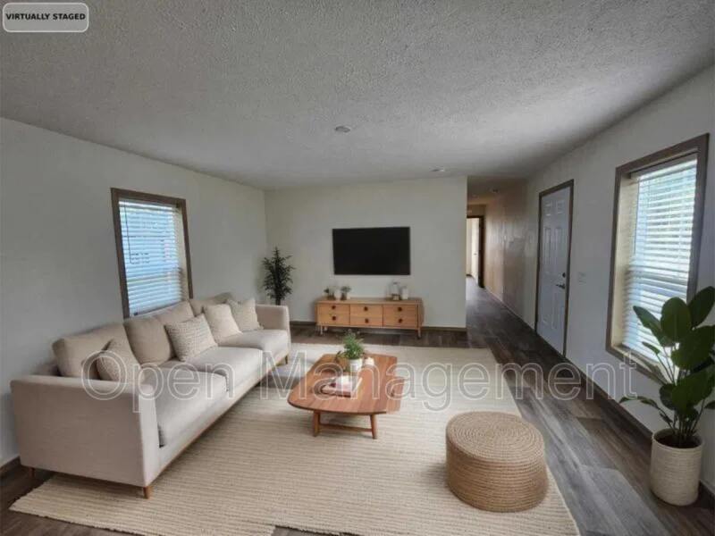 Fargo House: 1001 Gibraltor Ave