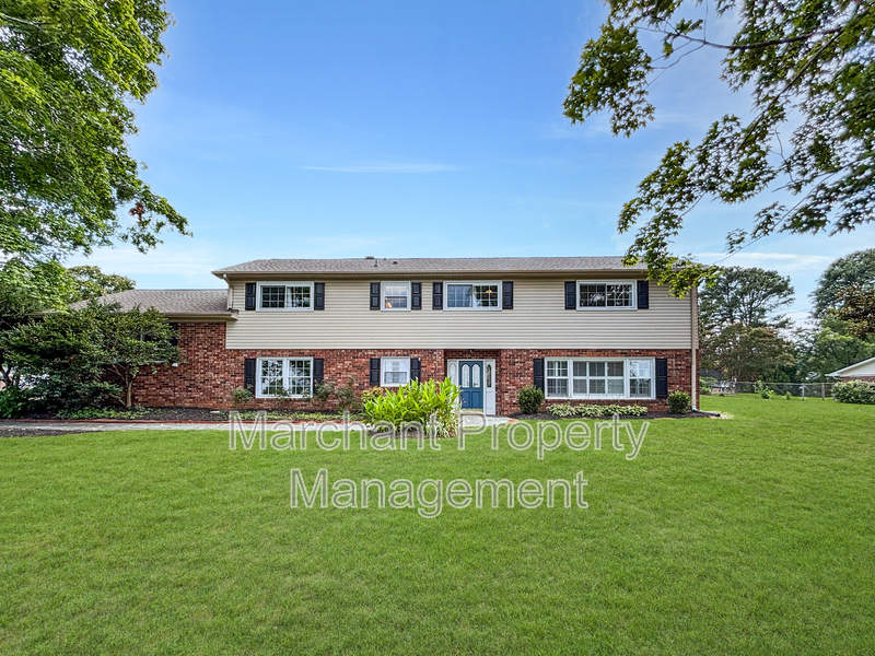 Greenville House: 809 Butler Springs Road