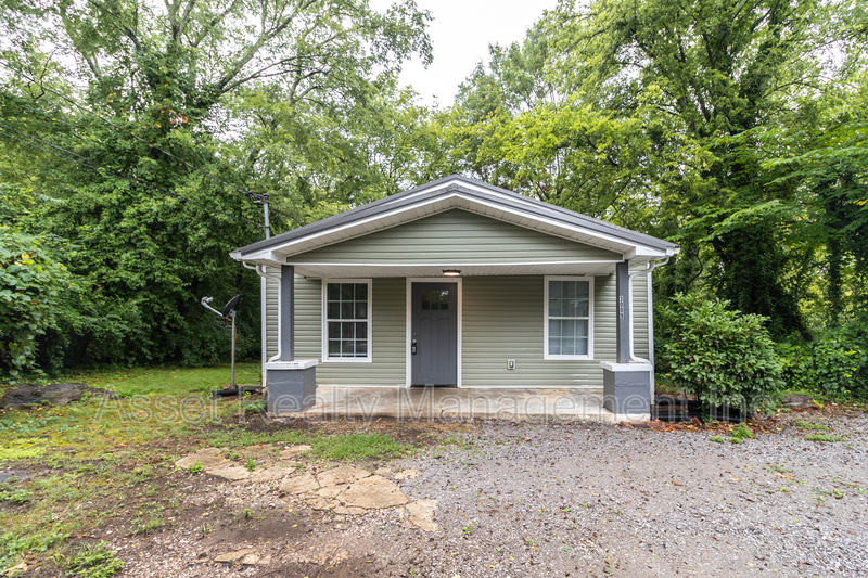 Knoxville House: 3009 Sevier Avenue
