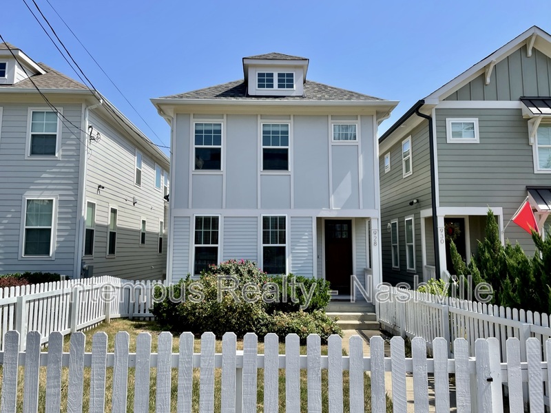 Nashville House: 928 Southside Pl