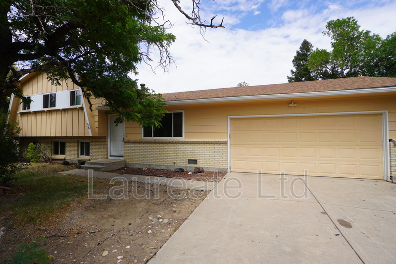 Aurora House: 11536 E. Center Dr.