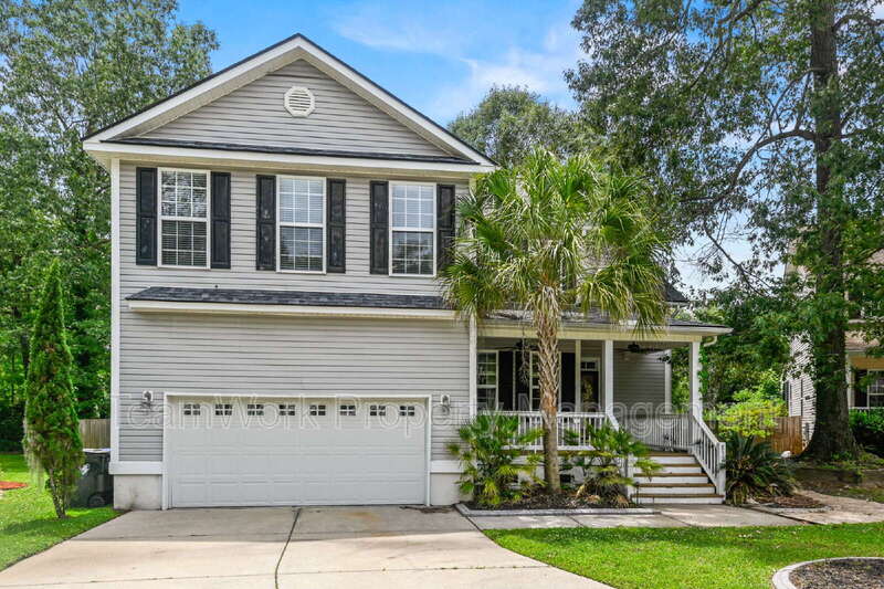 North Charleston House: 8320 Tyrian Path