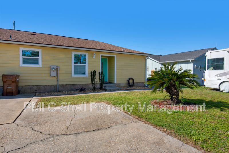 Gulf Breeze House: 3531 Southwind Dr
