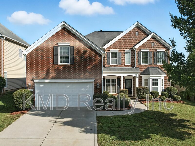 Concord House: 10205 Falling Leaf Drive NW