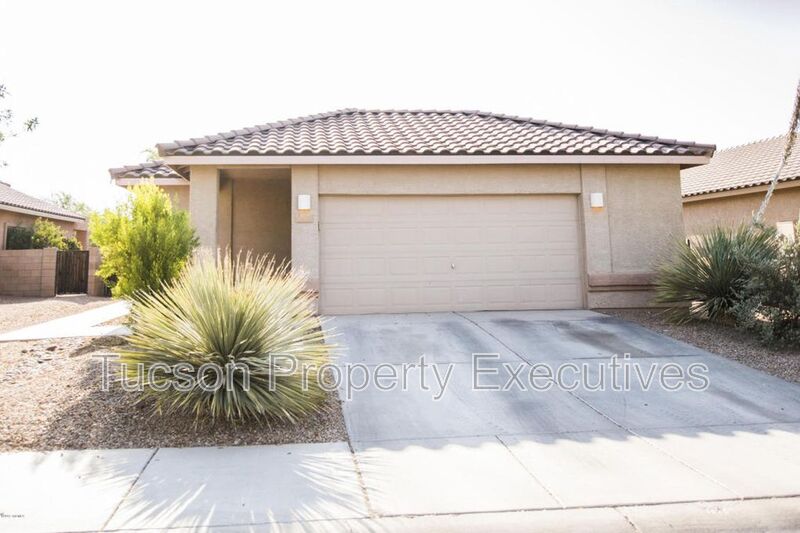 Marana House: 12700 N. Rodeo Land Ave.