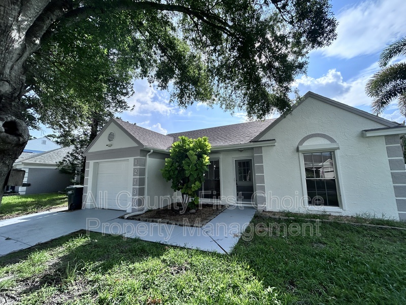 largo House: 12733 Gorda Cir