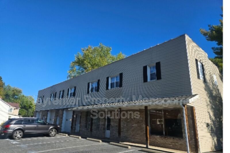 Churchville Condo: 3891 Churchville Ave