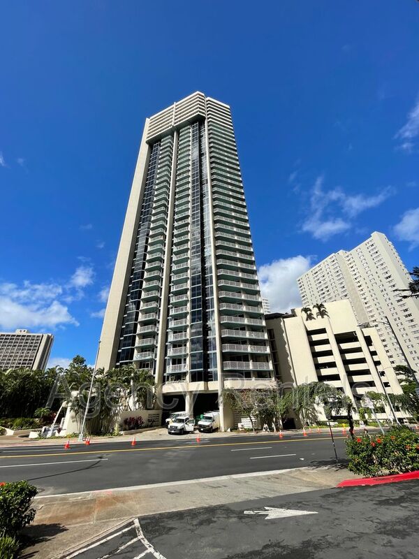 Honolulu Condo: 1212 Nuuanu Ave. #3310