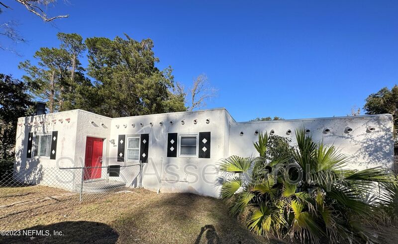 Jacksonville House: 9073 11th Ave