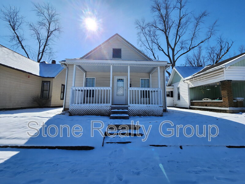 Terre Haute House: 1657 5th Avenue