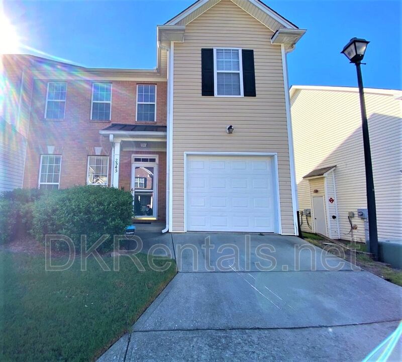 Doraville House: 2545 Avery Park Circle