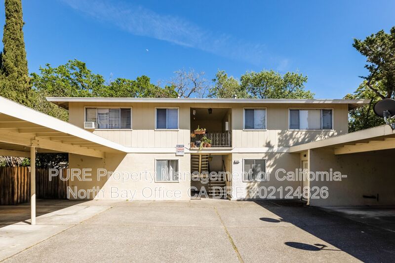 Santa Rosa House: 2354-1 Heidi Place