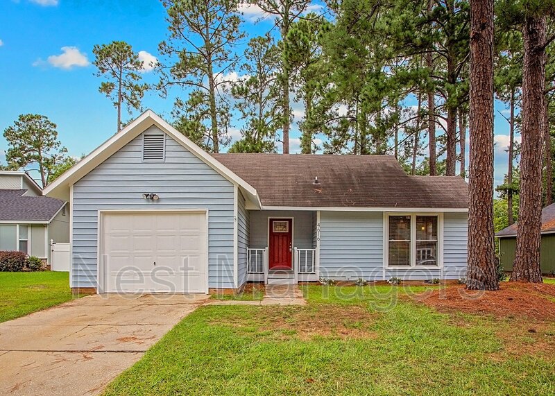 Fayetteville House: 4616 Pine Needle Ct.